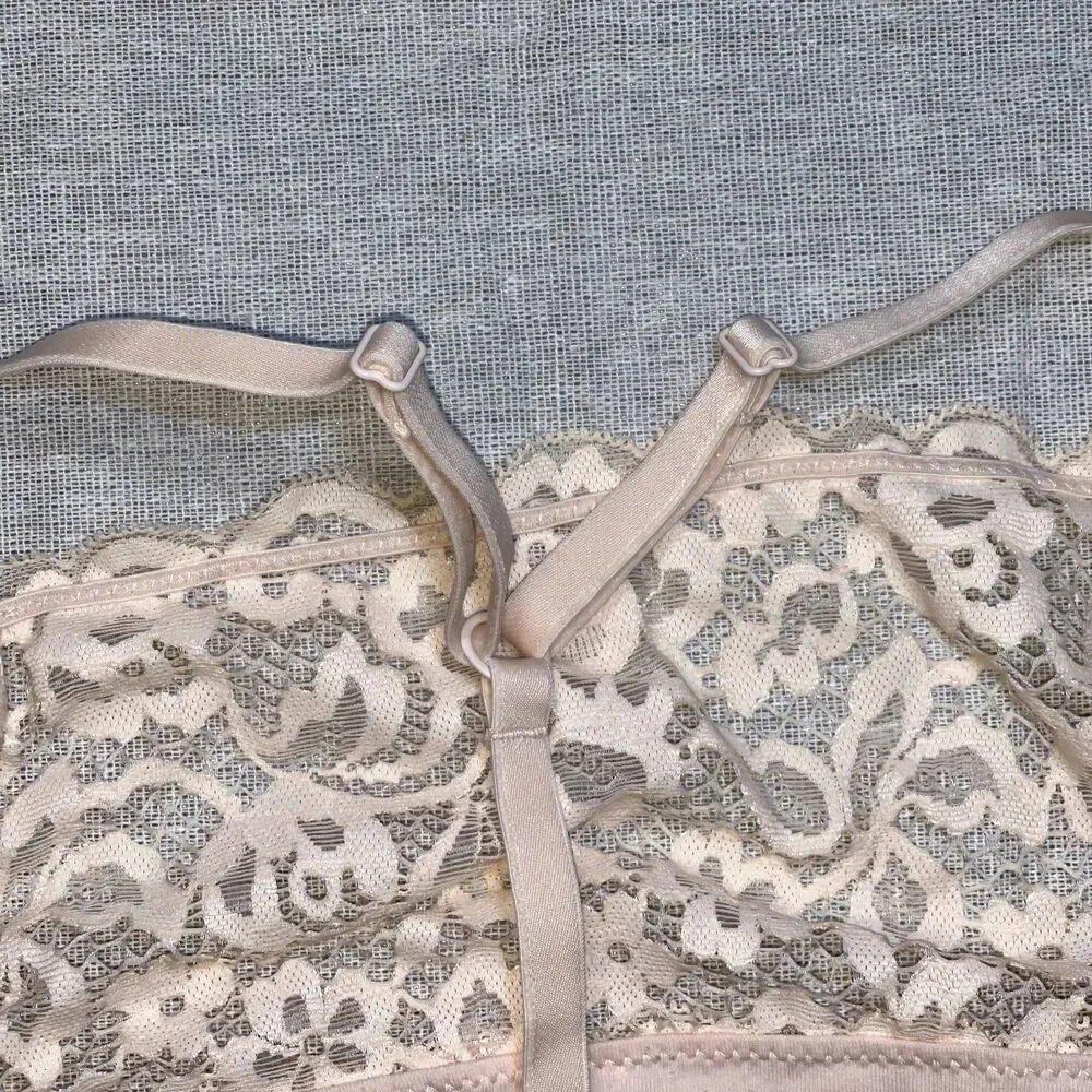 Xhilaration | Blush Pink High Neck Lace Racerback Bralette | Medium